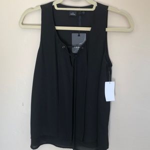 Sleeveless blouse